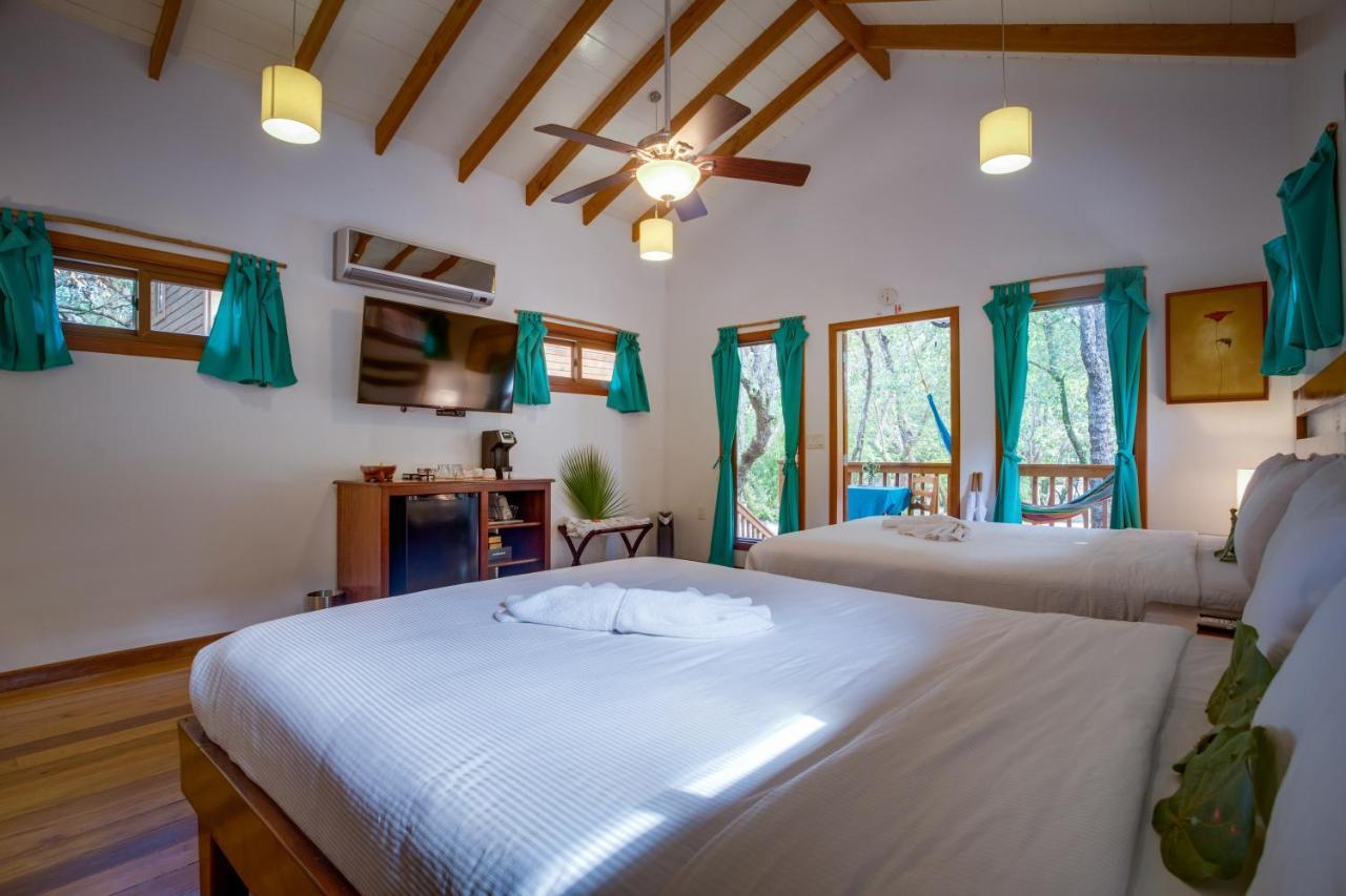 Mariposa Belize Beach Resort Placencia Экстерьер фото